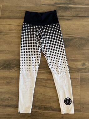 Onzie Pure Barre Ombré Polka Dot Leggings